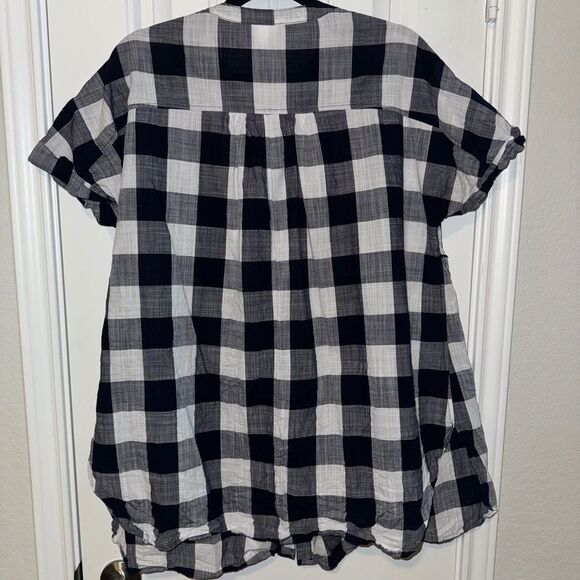 Isabel Maternity Blue and White Plaid Button-Up Shirt size xl - Picture 3 of 5